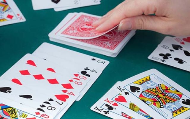 Những giấc chiêm bao về đánh bài sẽ rơi vào nhiều trường hợp