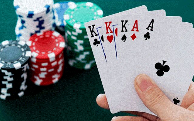 Chiêm bao thấy chơi tá lả